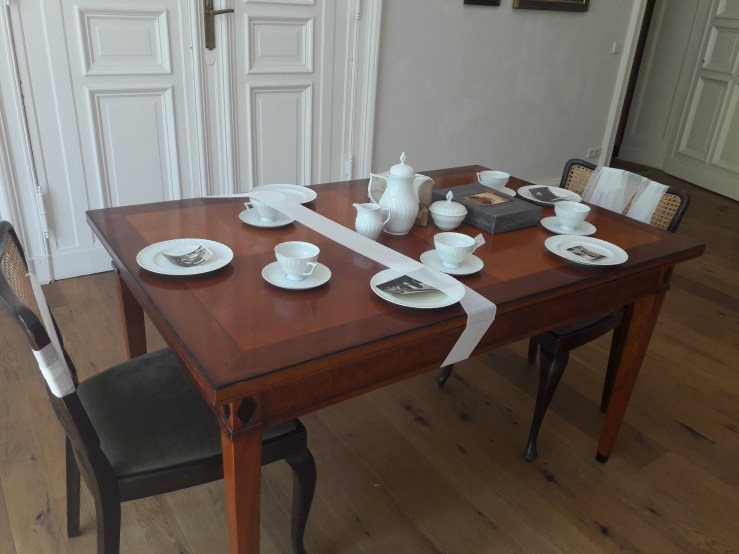 Instalation wounded_Ann Laber 2018